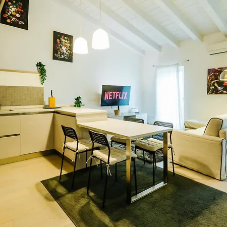 Palazzo Romeo Apartament *